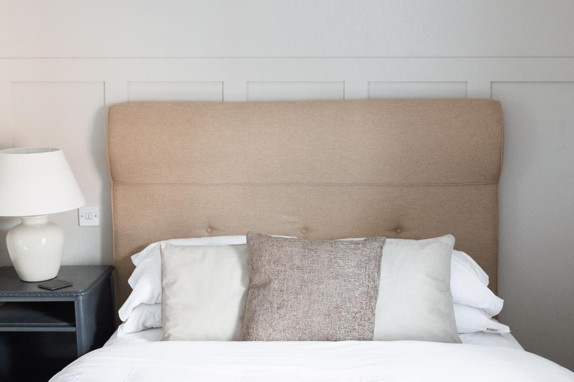 The Raven Hotel At Much Wenlock By Purestay Exteriör bild
