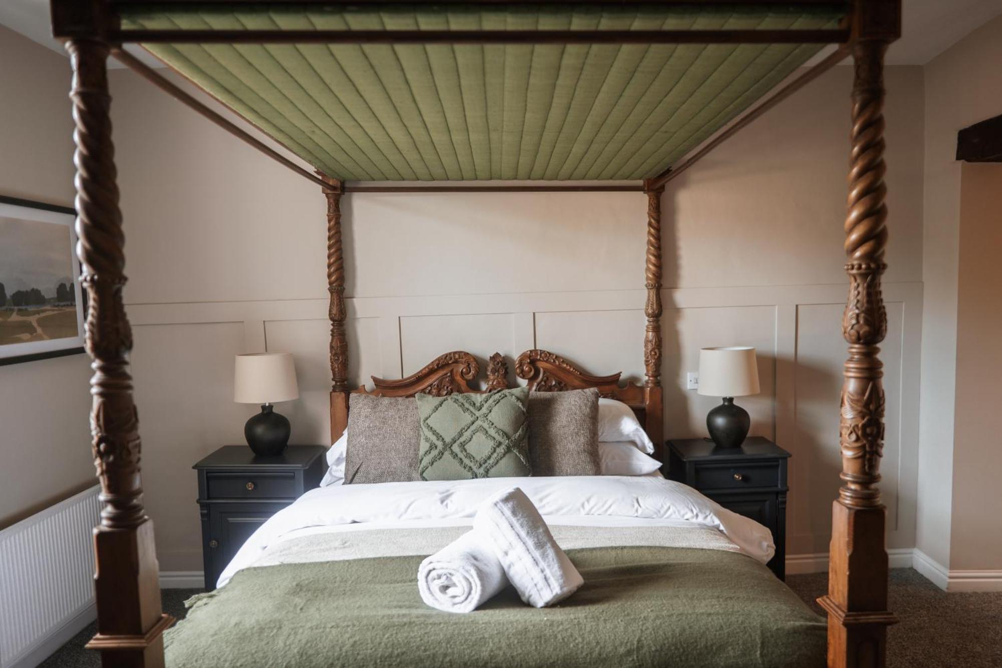 The Raven Hotel At Much Wenlock By Purestay Exteriör bild
