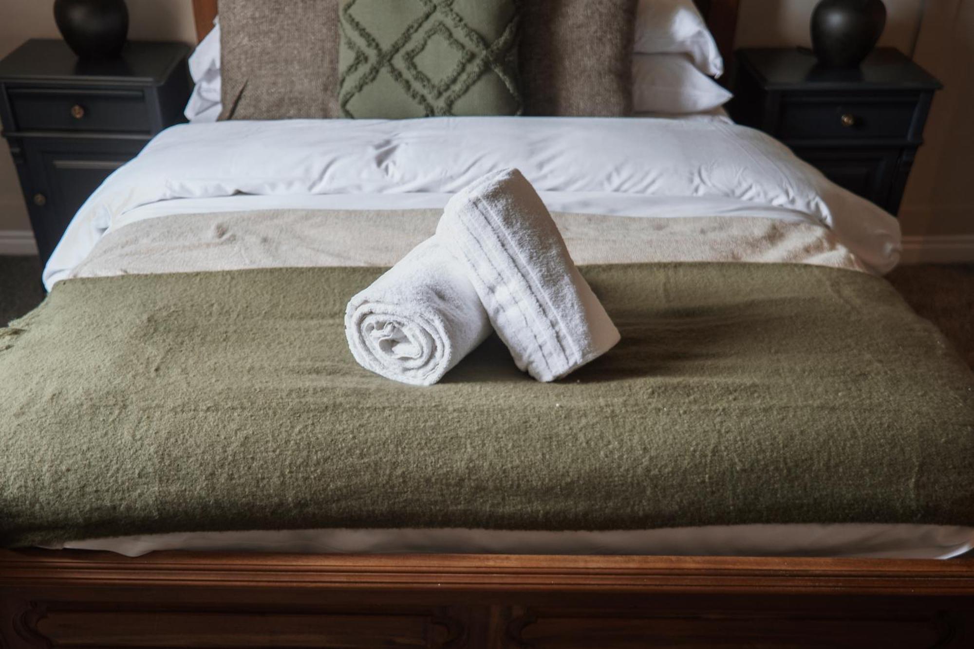 The Raven Hotel At Much Wenlock By Purestay Exteriör bild